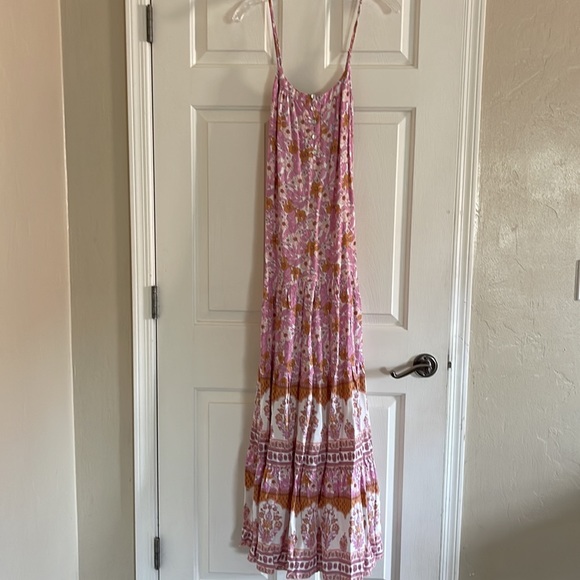 Vici Serande me floral maxi dress - Picture 9 of 11
